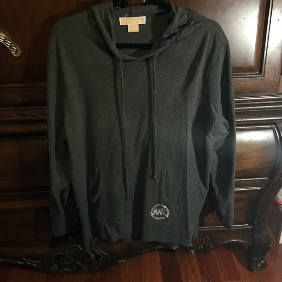 Michael Kors Tops - 👔👚MICHAEL KORS SWEATER👚👕